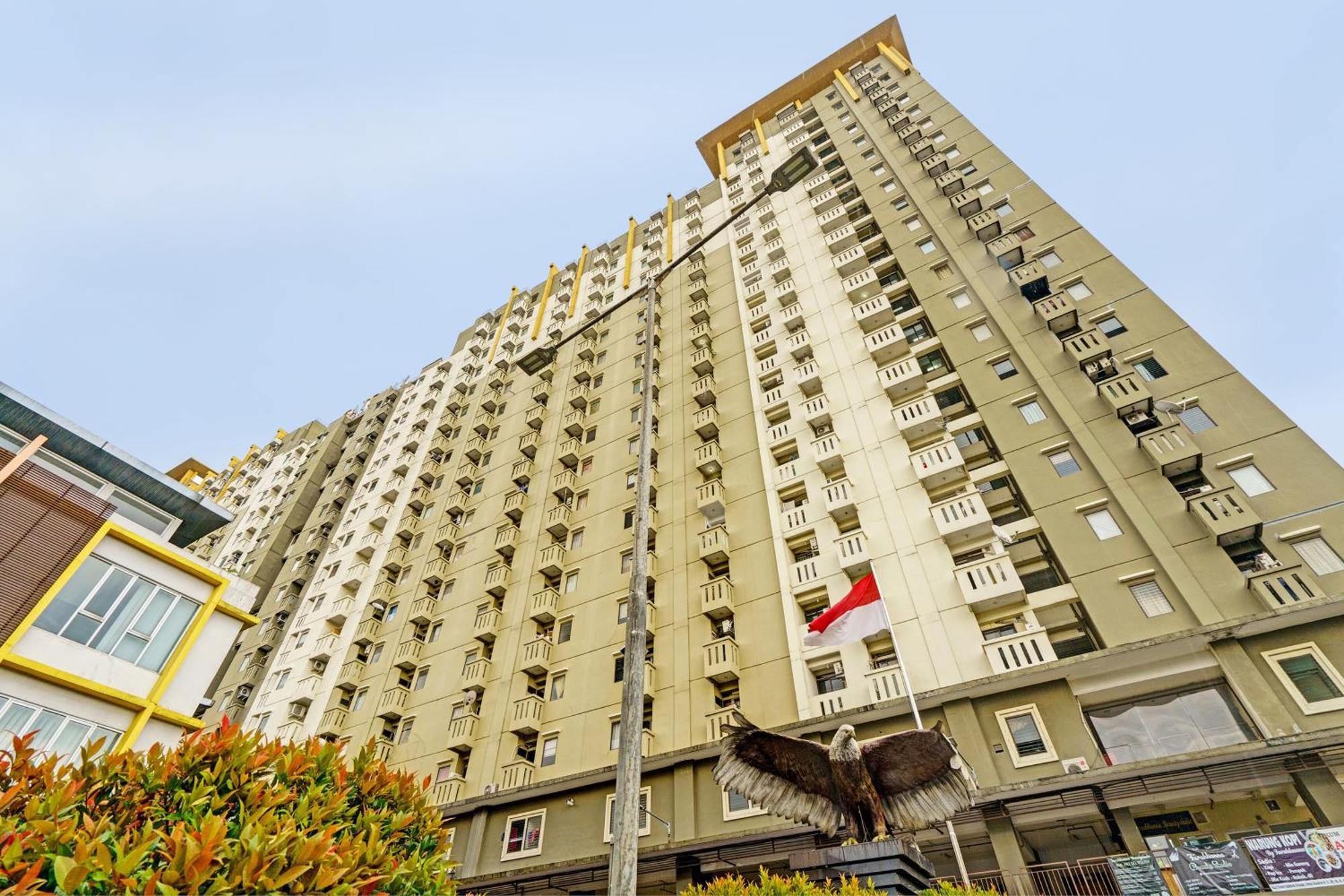 Oyo Life 93030 Apartement Gateway Cicadas By Inpro Bandung Eksteriør billede