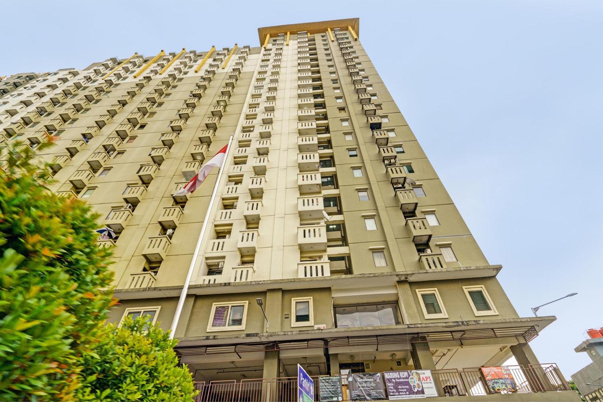 Oyo Life 93030 Apartement Gateway Cicadas By Inpro Bandung Eksteriør billede